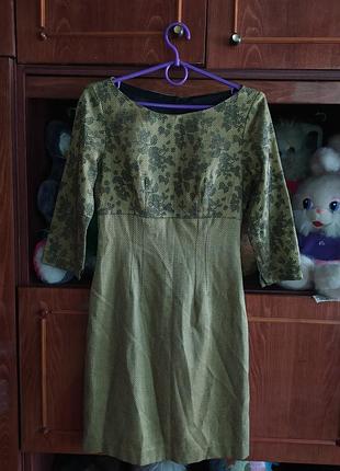 Плаття зеленого кольору жіноче