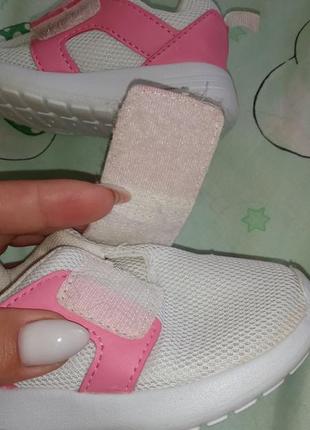 Кросівки для манюні. 4