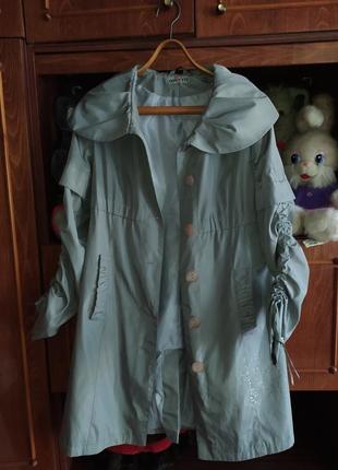 Жіночий супер плащ сірого кольору