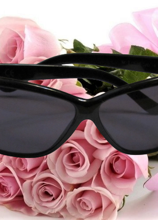 H&m солнцезащитные очки классика бабочка1 фото