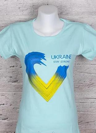 Жіноча патріотична футболка