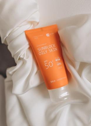 Сонцезахисний легкий крем для комбінованої/жирної шкіри innoaesthetics sunblock uvp spf 50+ oily ski