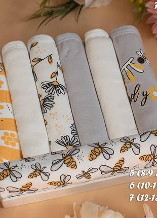 Набор трусиков неделька на 8-13 лет пчелки