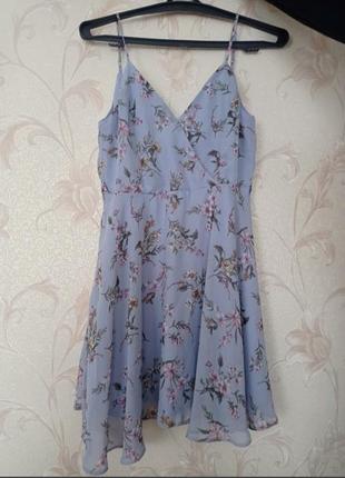Легке плаття з квітковим принтом1 фото