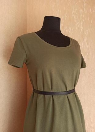 Базовое женское платье оливкового цвета7 фото