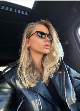 Трендові окуляри bershka