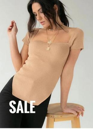 Спокуслива футболка