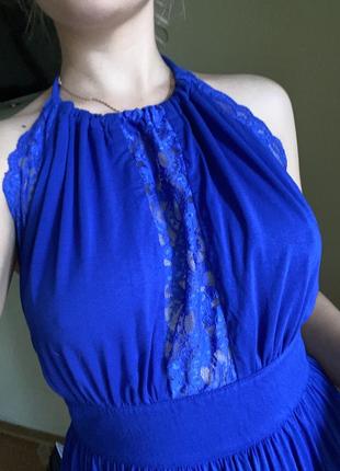 Дуже гарна сукня з мереживом4 фото