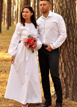 Весільна сукня з натуральної тканини з мереживною вишивкою3 фото