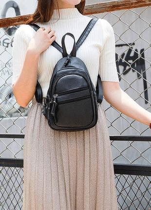 Стильный женский мини рюкзак на плечо черный прогулочный, маленький женский рюкзачок на каждый день эко кожа7 фото