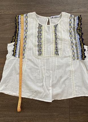 Майка zara с украинской символикой