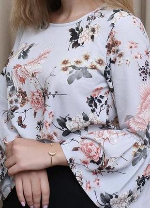 Гарна блуза в стилі zara