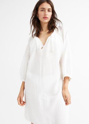 Коротке плаття з м'якої фактурної тканини з бавовни і льону