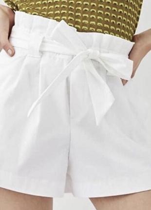 Белые шорты завязываются на бант из новой коллекции zara размер xs