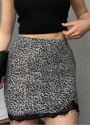 💕гамненька спідничка  з гіпюровою окантовкою shein  size 36/s