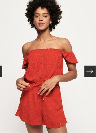 Яркий натуральный ромпер с прошвы /комбинезон с шортами superdry в идеале