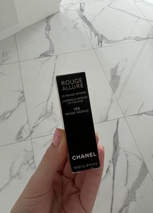 Помада chanel