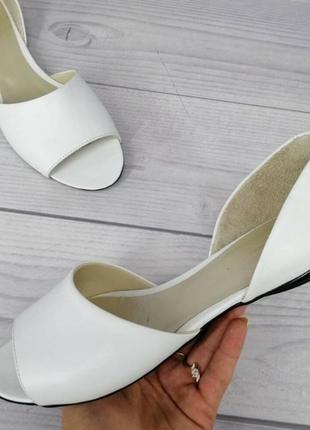 Шкіряні босоніжки 37р. 38р. 39р. 24,5 - 25 см кожа кожаные босоножки