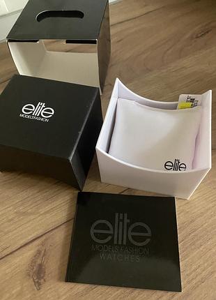 Красивая нарядная подарочная коробка элит с подушечкой чёрно-белая