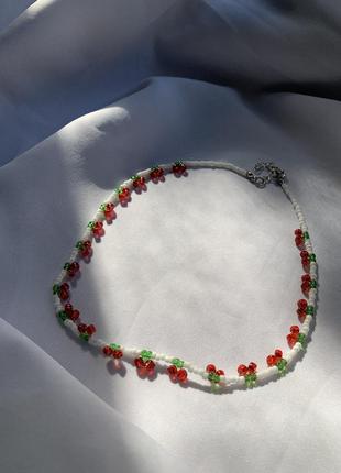 Разбираем подробный мастер-класс: ожерелье из цветов канзаши