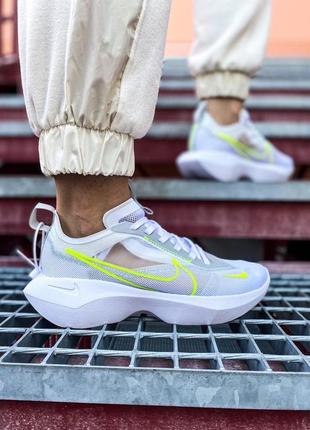 Жіночі кросівки nike vista lite pure platinim.3 фото