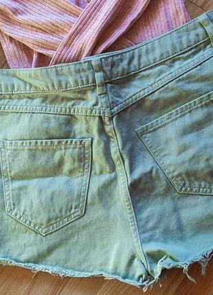 Джинсові шорти рвані короткі колір фісташка хакі3 фото