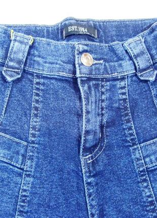Модные джинсы мом с высокой талией для девочки.3 фото