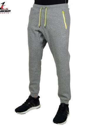 Чоловічі укорочені спортивні штани nike holder advance