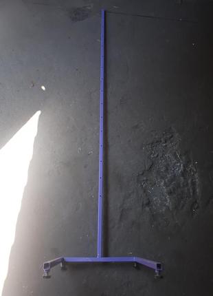 Стійка бузкова залізна.