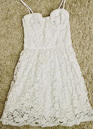 Плаття гіпюрове