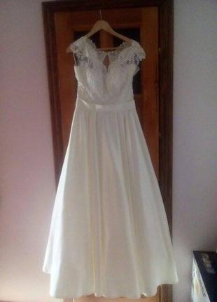 Cвяткова, випускна, весільна сукня, розмір с-м, дизайнерське пошиття.1 фото