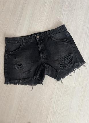Шорти джинсові чорні з необробленим низом5 фото