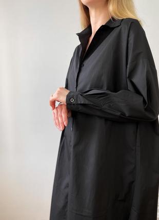 Базовое черное платье - рубашка оверсайз в длине меди5 фото
