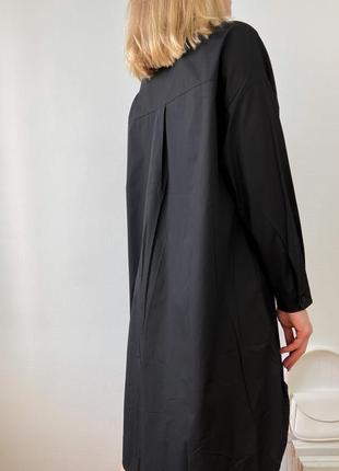 Базовое черное платье - рубашка оверсайз в длине меди10 фото