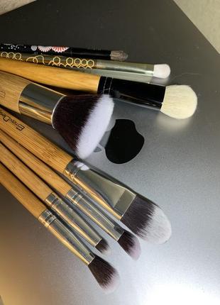 Пензлі для макіяжу