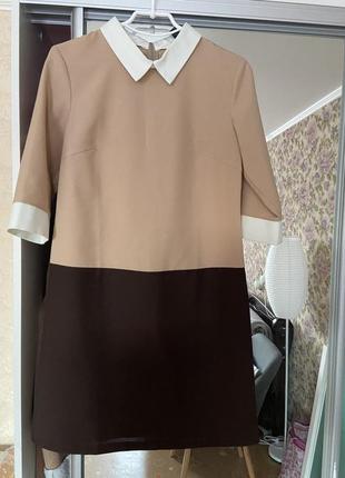 Сукню з комірцем