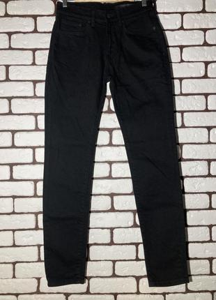 Чёрные, повседневные, зауженные джинсы h&m1 фото
