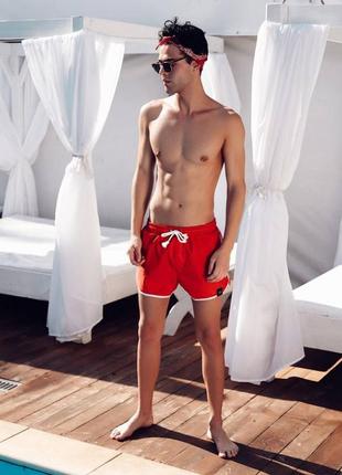 Красные короткие шорты плавки с лампасами коттон s/l