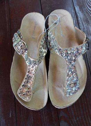 Стильные шлепанцы atmospehere в стиле birkenstock