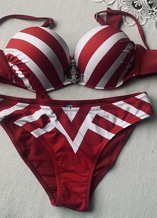 Новий купальник не одівала ні разу