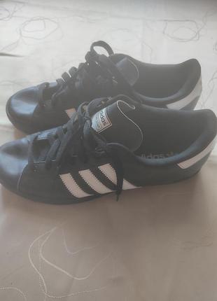 Кросівки adidas 2