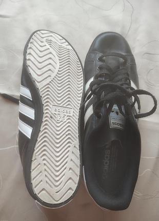 Кросівки adidas 4