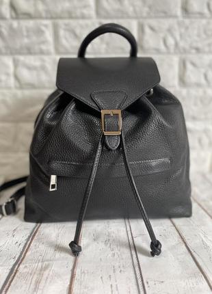Жіночий шкіряний рюкзак на затяжці чорний італія 🇮🇹 нова колекція