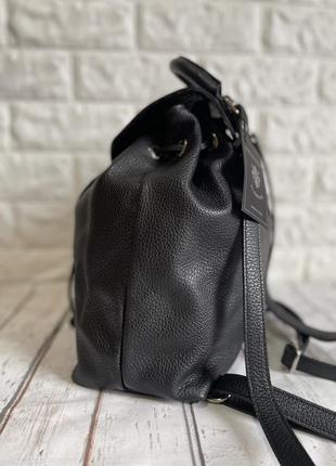 Жіночий шкіряний рюкзак на затяжці чорний італія 🇮🇹 нова колекція4 фото