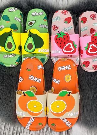 Шлепанцы сланцы детские с фруктами разные цвета