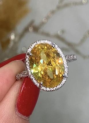 Шикарне срібне кільце жіноче перстень з великим жовтим каменем цитрином розкішне з цирконами красиве сережки набір1 фото