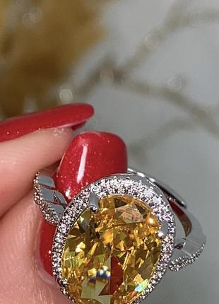 Шикарне срібне кільце жіноче перстень з великим жовтим каменем цитрином розкішне з цирконами красиве сережки набір3 фото