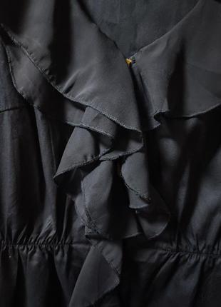 Чёрное платье с воланами6 фото