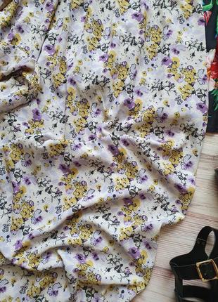 Нежное цветочное летнее платье сарафан на тонких бретелях6 фото