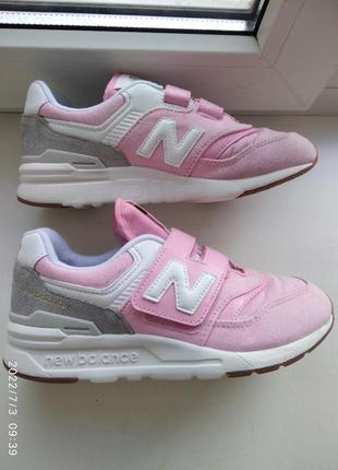 New balance кроссовки 35 размер 22,3 см стелька2 фото